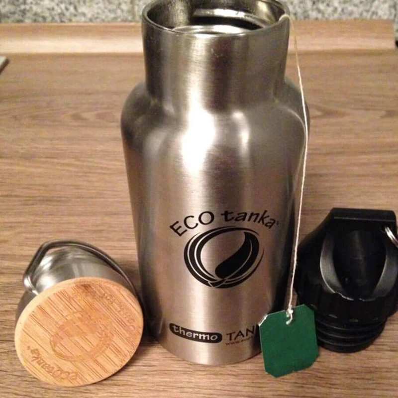 0,35l thermoTANKA™ isolierende Edelstahl Thermoflasche mit Edelstahl-Bambus-Verschluss