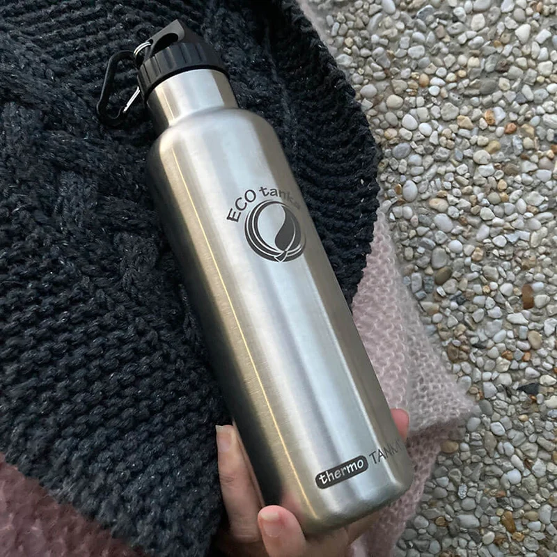 0,8l thermoTANKA™ isolierende Edelstahl Thermoflasche mit Poly-Loop-Verschluss