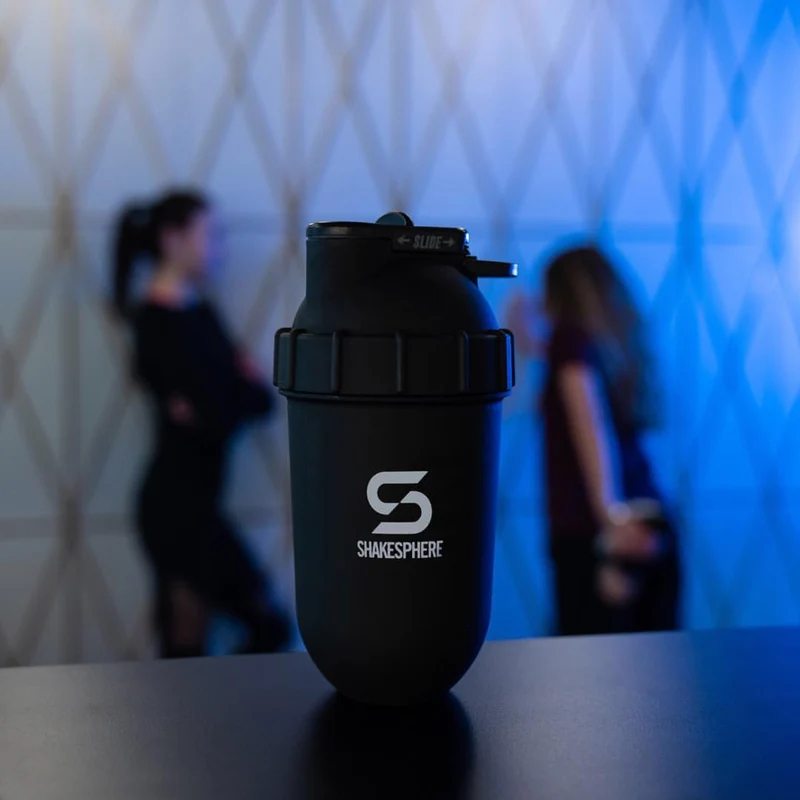 Protein shaker bottle 700mls "Tumbler Original" Matte Black/White Logo