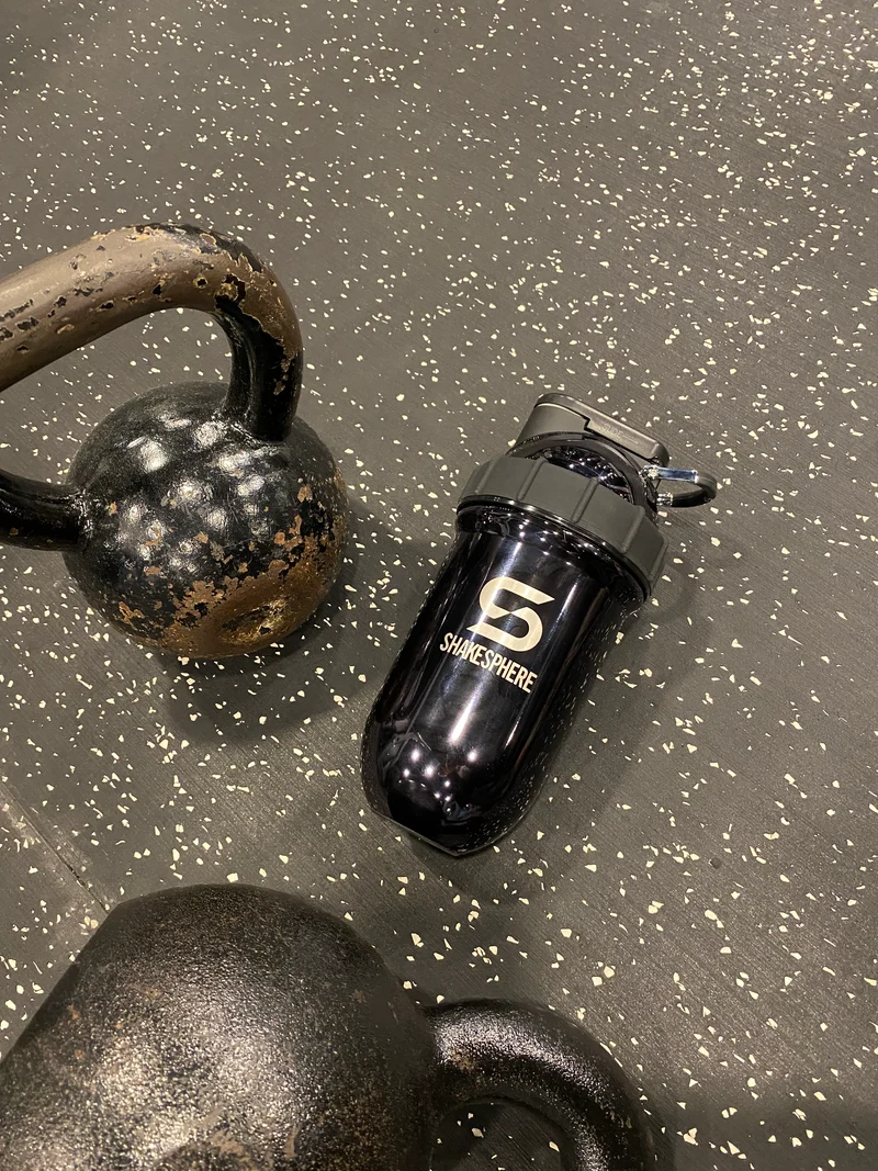 Protein shaker bottle 24.6 Fl Oz Double Wall Steel Mirrored Black