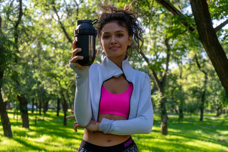 ShakeSphere Tumbler Cooler Shaker Matte Black