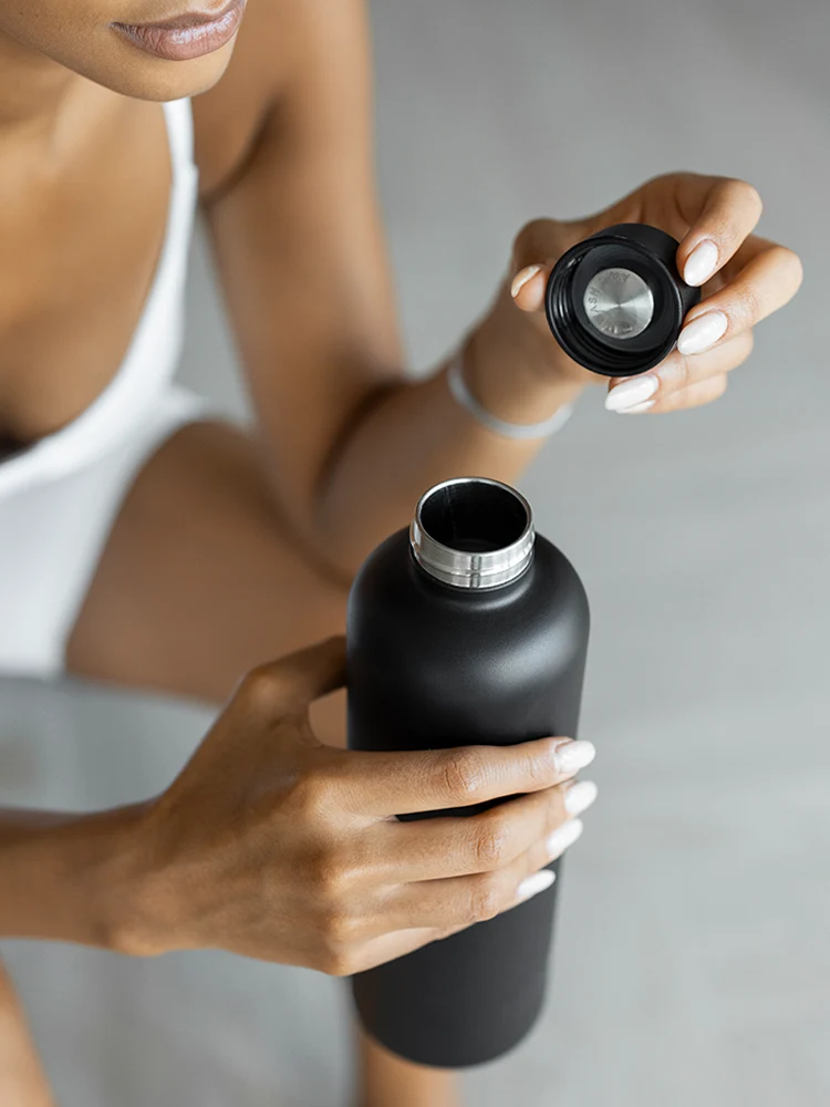 Thermos- Trinkflasche aus Edelstahl – 750 ml