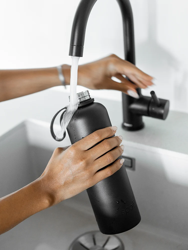 Thermos- Trinkflasche aus Edelstahl – 750 ml