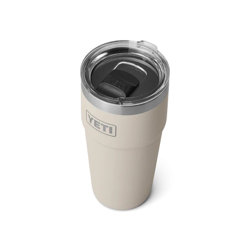 RAMBLER 20 OZ STACKABLE CUP Stapelbarer Becher CAPE TAUPE