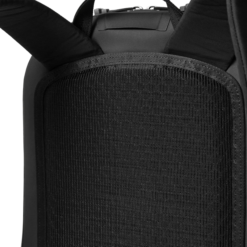 CAYO BACKPACK 25L Rucksack BLACK