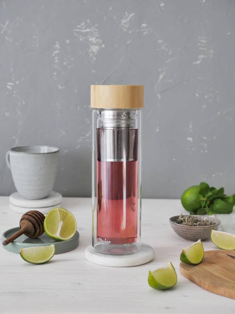 Moderne Glas-Trinkflasche 400 ml mit Teesieb und Bambusdeckel