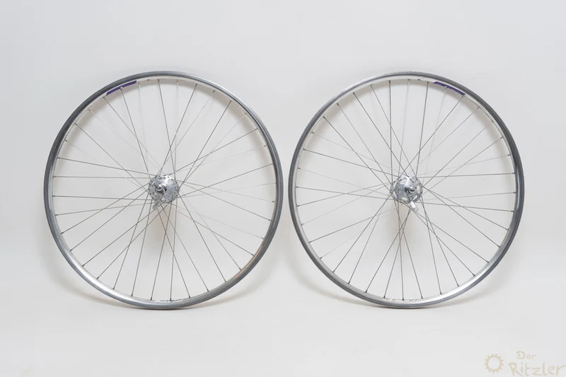 Shimano Dura-Ace på Campagnolo Lambda Strada clincher fælge 28"