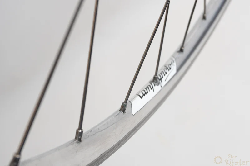 Shimano Dura-Ace på Campagnolo Lambda Strada clincher fælge 28"