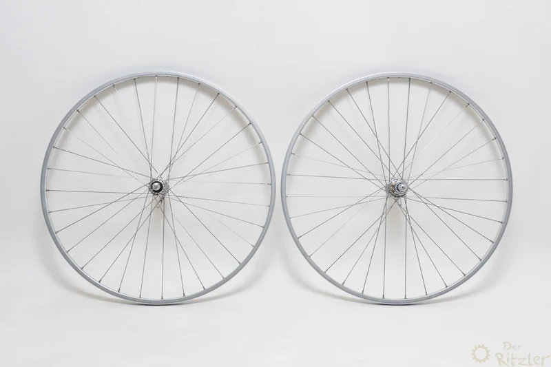 Campagnolo Record på Campagnolo Roma 60 clincherfælge 28" NOS