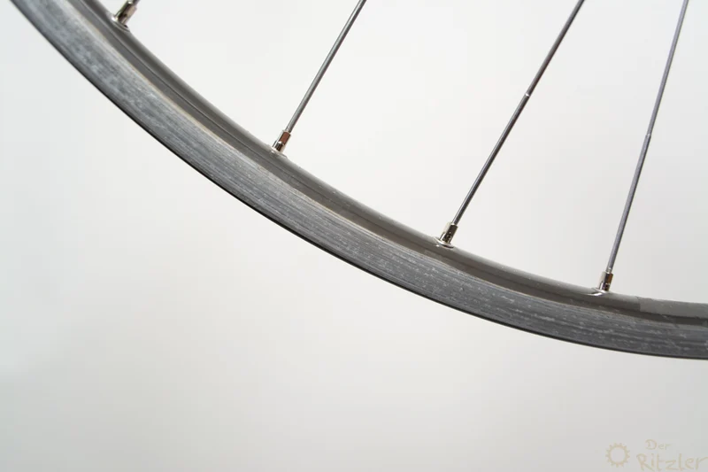Shimano Dura Ace FH-7403 på Mavic Open 4 CD 28" baghjul