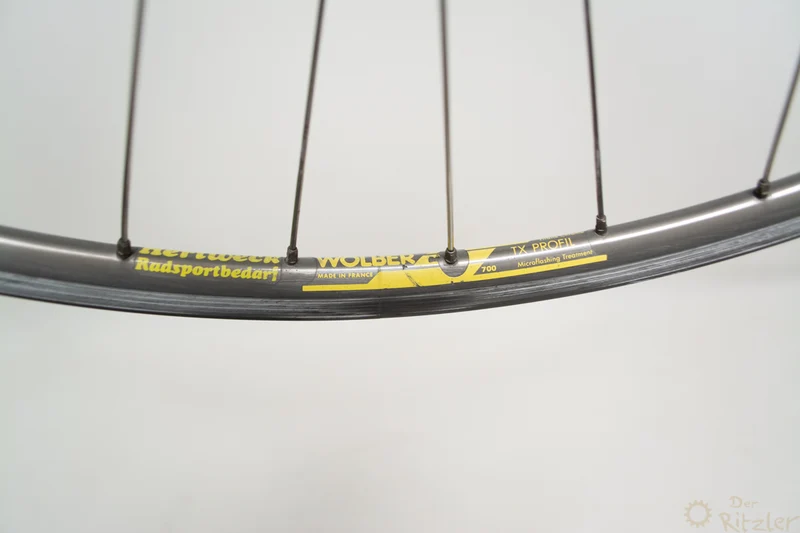 Shimano Dura Ace FH-7403 på Wolber TX Profil 28" baghjul