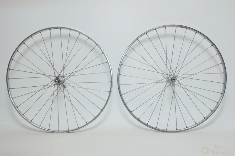 Campagnolo på Mavic-hjulsæt med rørformede dæk, 28 tommer