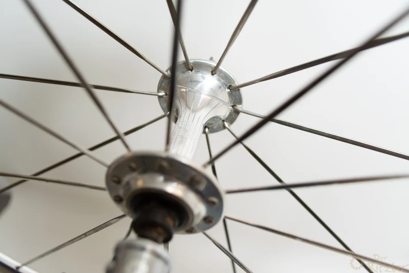 Campagnolo Scirocco 20 28" forhjul