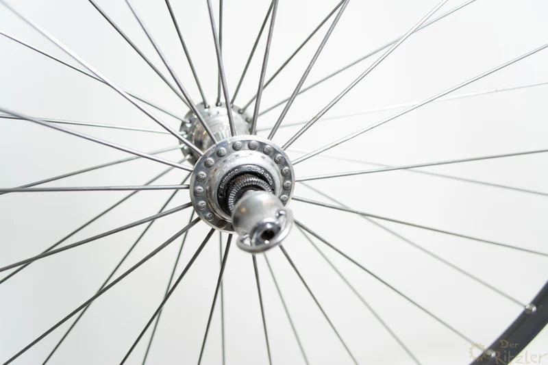 Shimano Dura-Ace 7402 på Mavic Open SUP CD Ceramic 28" landevejscykel forhjul