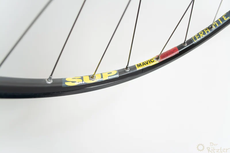 Campagnolo Record på Mavic Open SUP CD Ceramic 28" hjulsæt