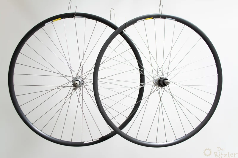 Campagnolo Veloce på Campagnolo Omega 28" hjulsæt
