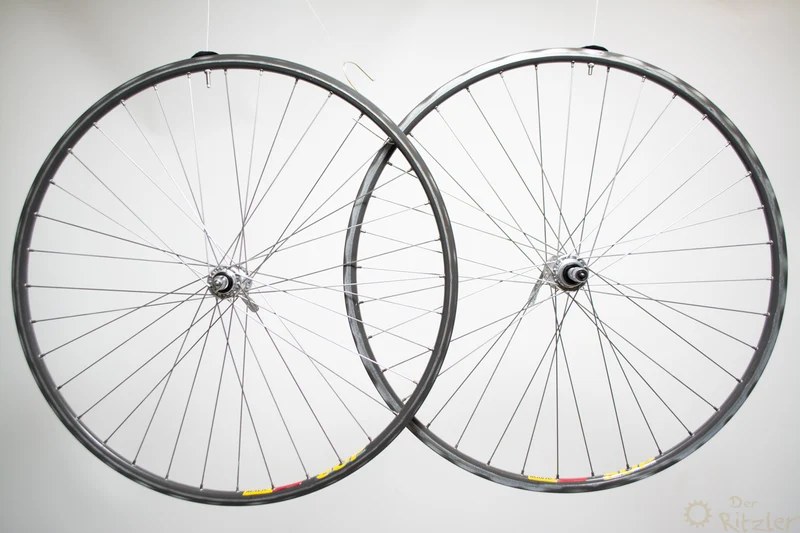 Suntour Superbe Pro på Mavic Open SUP CD 28" hjulsæt