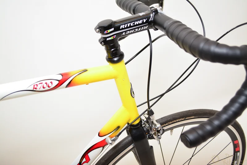 Raleigh R700 landevejscykel 60CM Shimano stålcykel