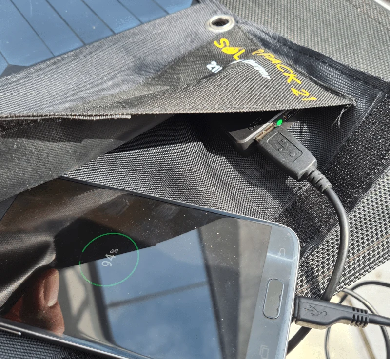 Faltbares mobiles Solar-Ladegerät 21 Watt