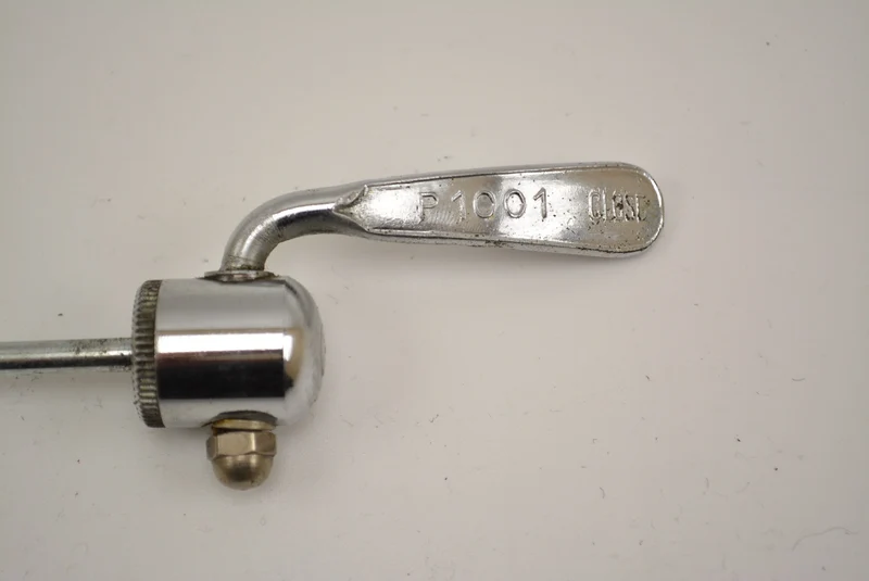 PELISSIER P1001 bagaksel med hurtig udløsning