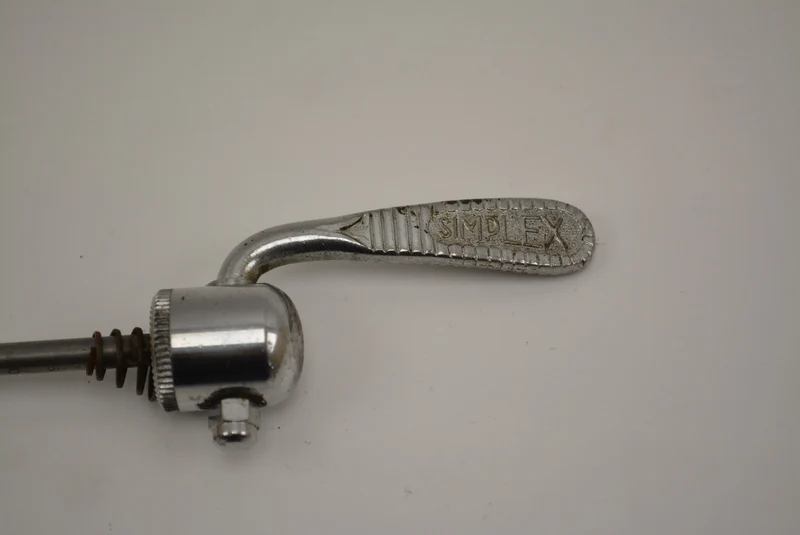 SIMPLEX quick release aksel bagpå