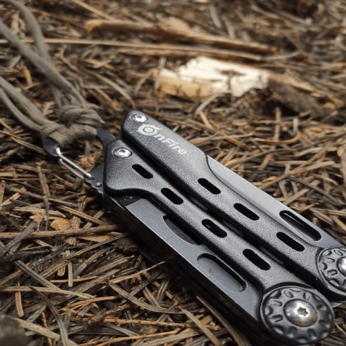 Multitool mit 8 Funktionen und Karabiner