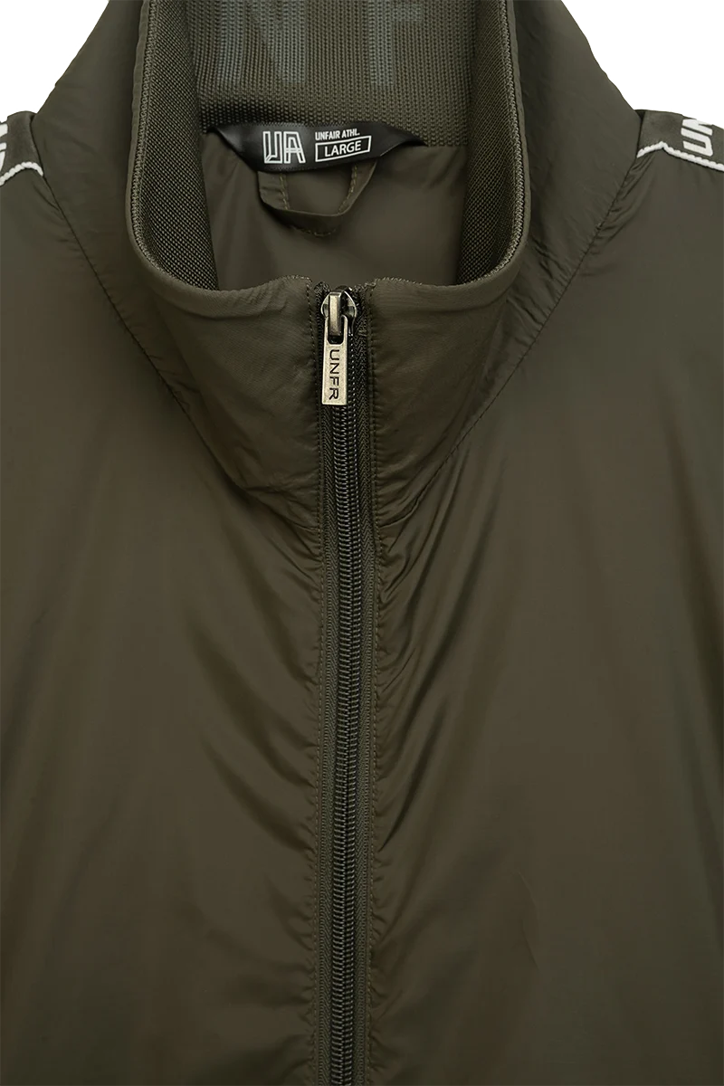 ❌ SALE ❌ UNFAIR ATHLETICS Trainingsjacke Curved Tape Tracktop | Olive