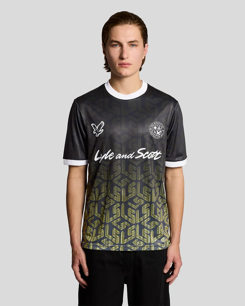 ❌ SALE ❌ LYLE & SCOTT Ombre Emblem Football Shirt | Jet Black