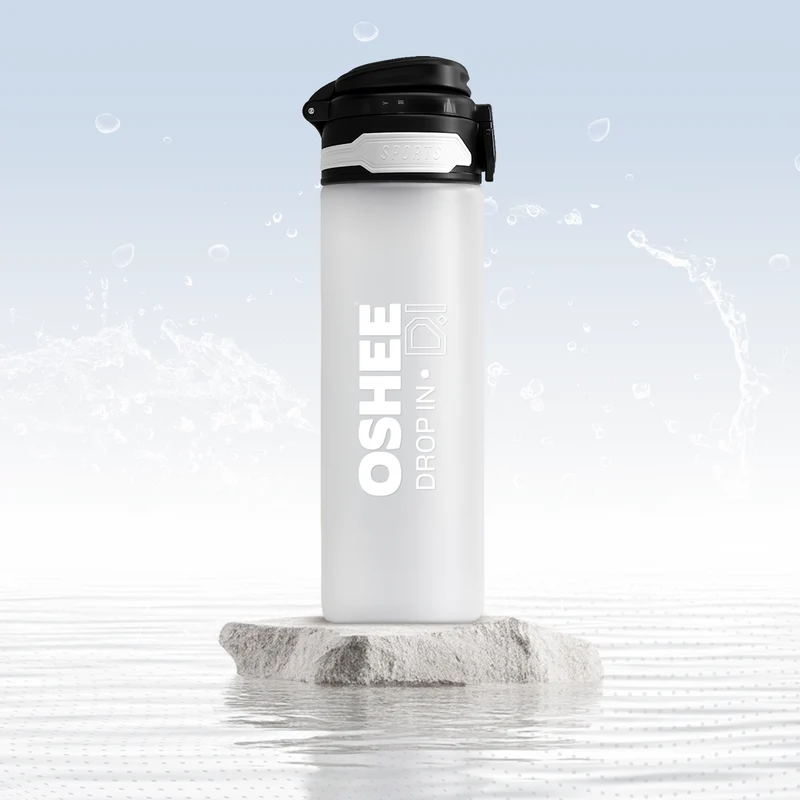 TRANSPARENTE 650-ML-FLASCHE AUS ROBUSTEM TRITAN