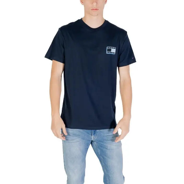 Tommy Hilfiger Schwarzes T Shirt mit quadratischem Logo