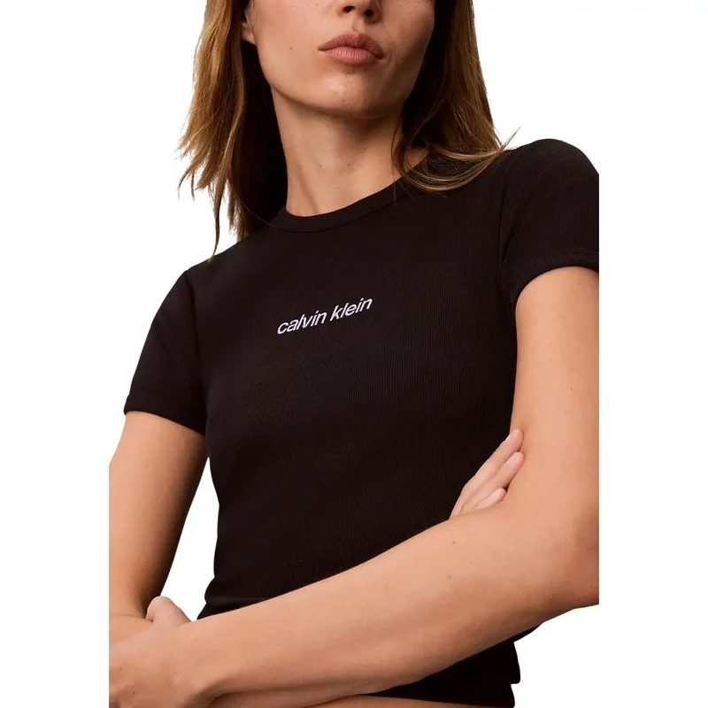 Calvin Klein Jeans Damen schwarzes Baumwoll-T-Shirt mit Rundhalsausschnitt