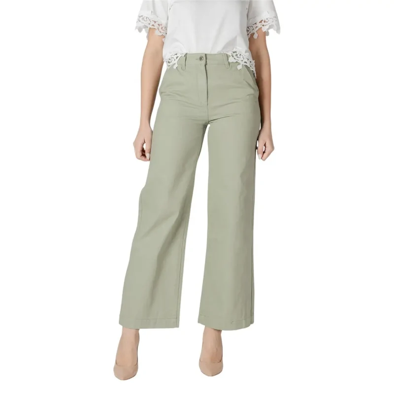 Hellgrüne Damen Hose mit weitem Bein