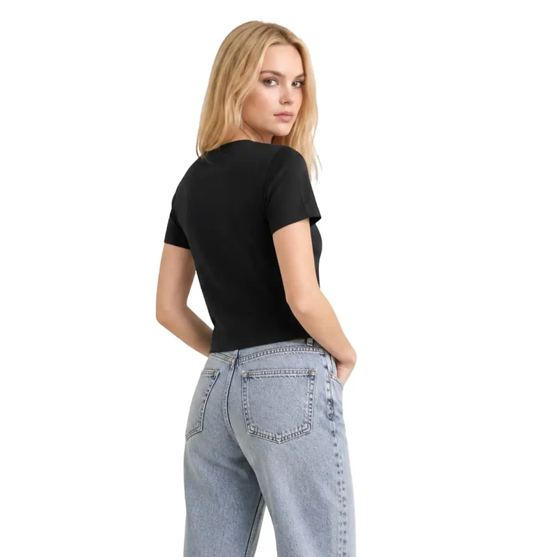 Calvin Klein Jeans Damen Schwarzes Baumwoll-Kurzarmshirt im klassischen Stil
