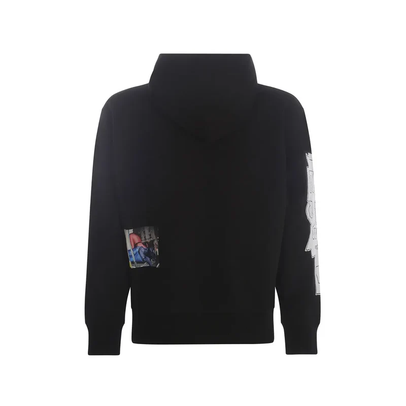 Schwarzes Sweatshirt mit Kapuze und Grafikdrucken