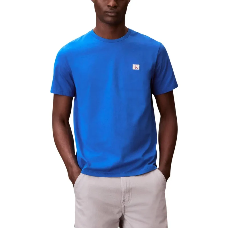 Schwarzes T-Shirt mit kurzen Ärmeln und Rundhalsausschnitt