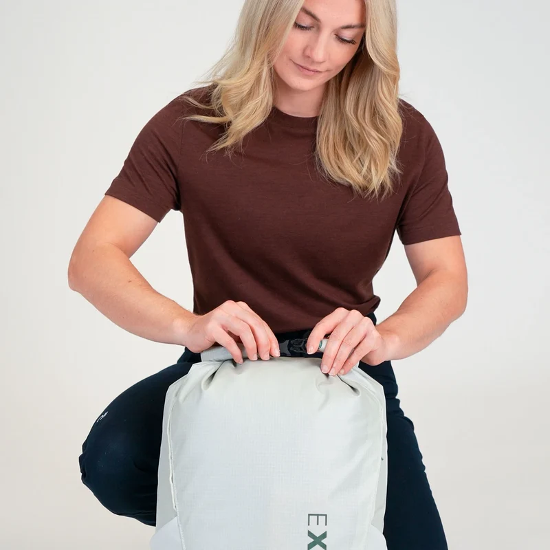 Exped Typhoon 25 White, wasserdichter Tagesrucksack für Wandern, Bike und Alltag