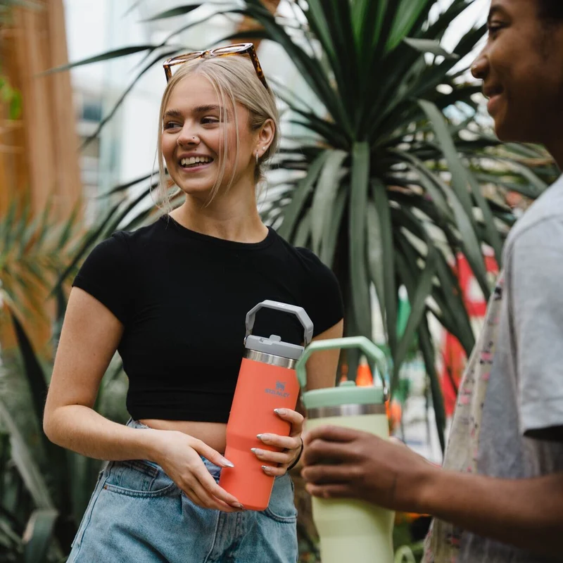 IceFlow™ Flip Straw 2.0 Tumbler | 0.89L