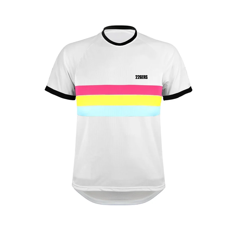 CAMISETA RUNNING HYDRAZERO FLAG - Manga corta en blanco o negro
