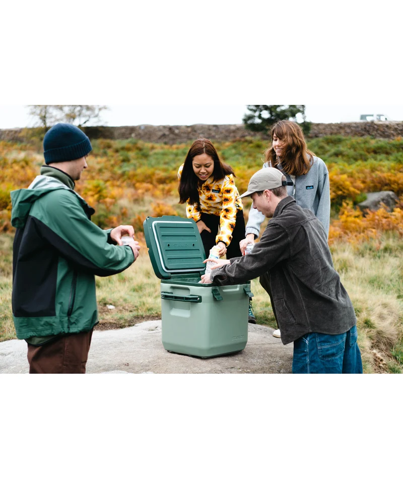 Cold For Days Outdoor Cooler | 28.3L