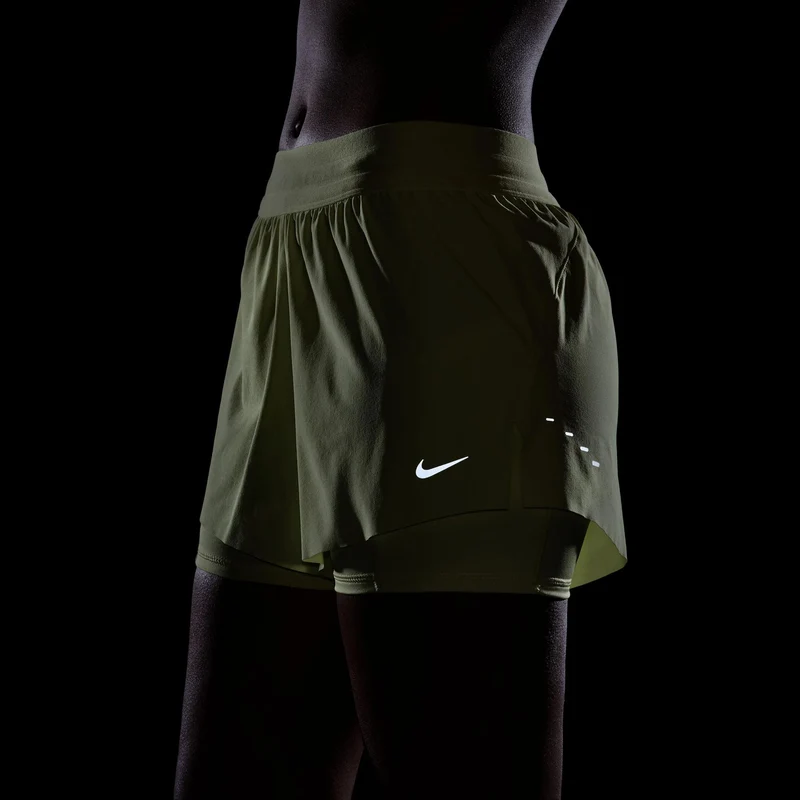 Swift 2in1 Laufshorts Damen - zitronengelb, silber